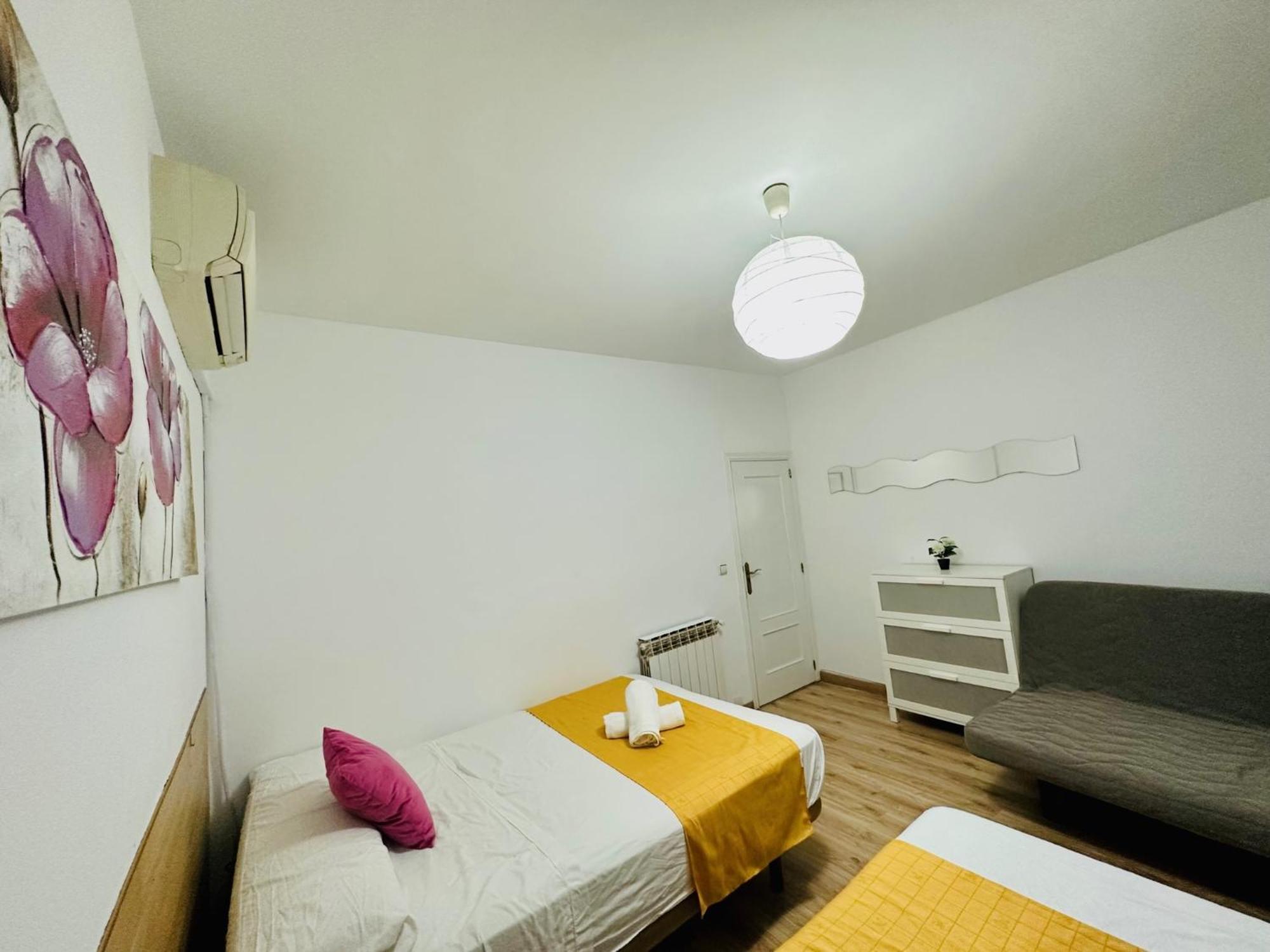Punta Me Rooms In Madrid Downtown מראה חיצוני תמונה