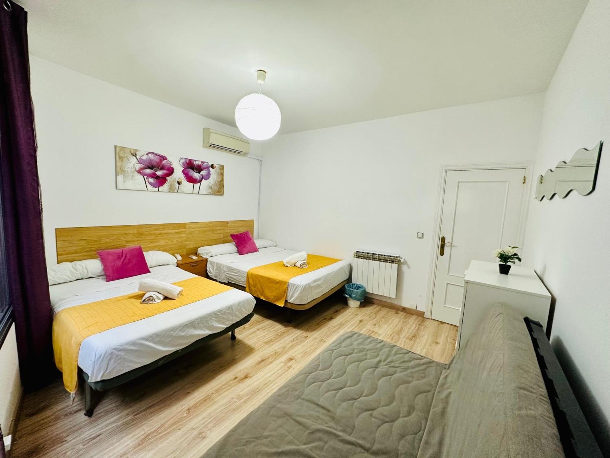 Punta Me Rooms In Madrid Downtown מראה חיצוני תמונה